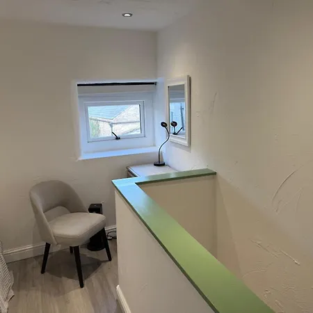 Swallow 度假居 米德尔赫姆